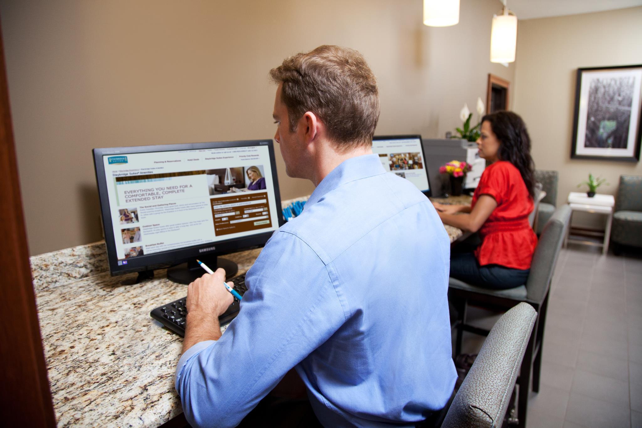 Staybridge Suites Orlando At Seaworld By Ihg - Free Parking & Shuttle To Seaworld Parks Williamsburg Buitenkant foto