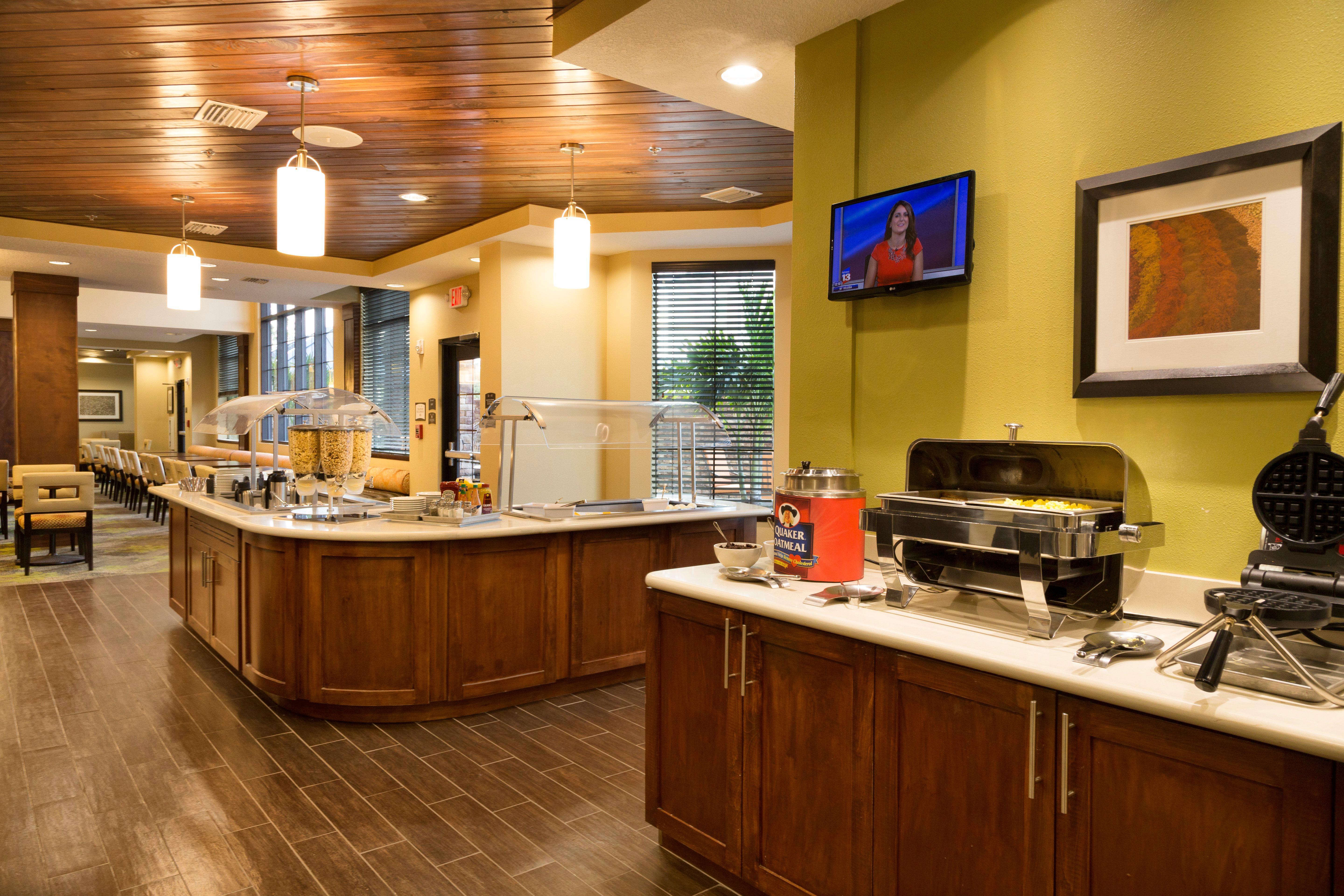 Staybridge Suites Orlando At Seaworld By Ihg - Free Parking & Shuttle To Seaworld Parks Williamsburg Buitenkant foto